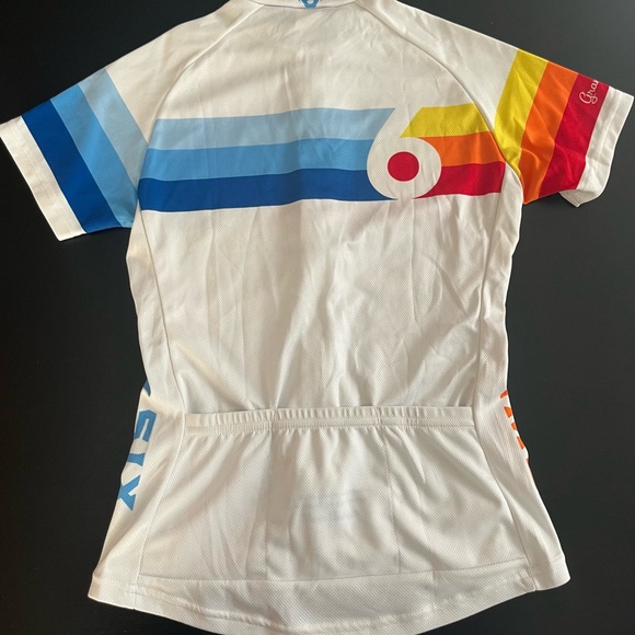 Twin Six (made in the USA) bike jersey comfortable,dry wicking,& fits perfectly. - Picture 4 of 7